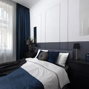  דירה Hollo 3 Bedroom Downtown הונגריה