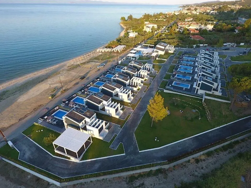 פוליכרונו Crystal Villas & Suites