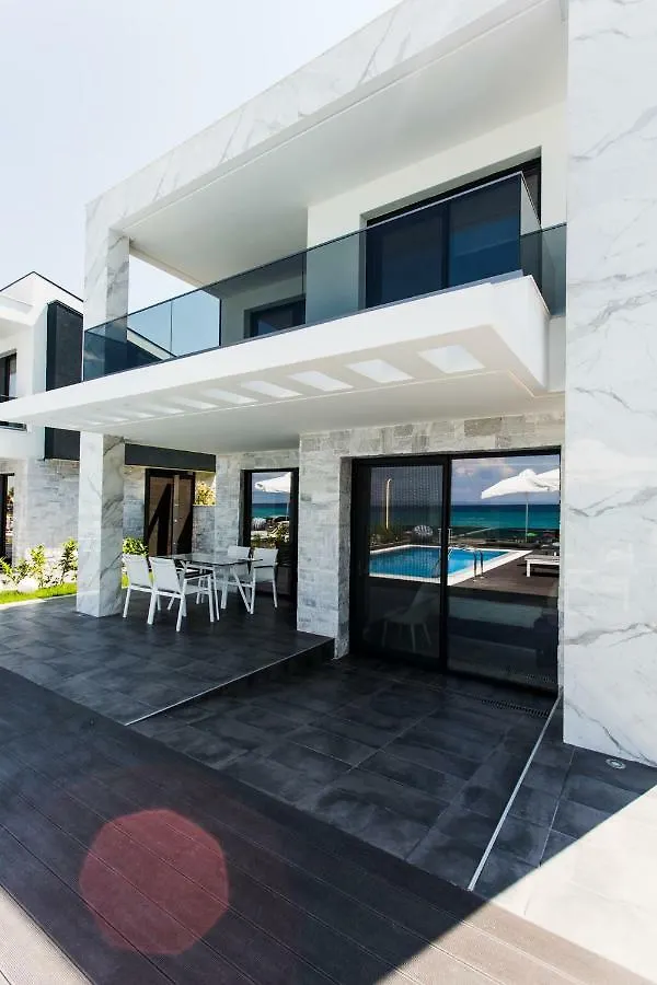 פוליכרונו Crystal Villas & Suites 0*,  יוון